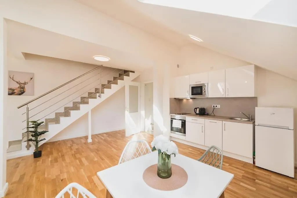Grand Loft Apartment 110M2 Prague